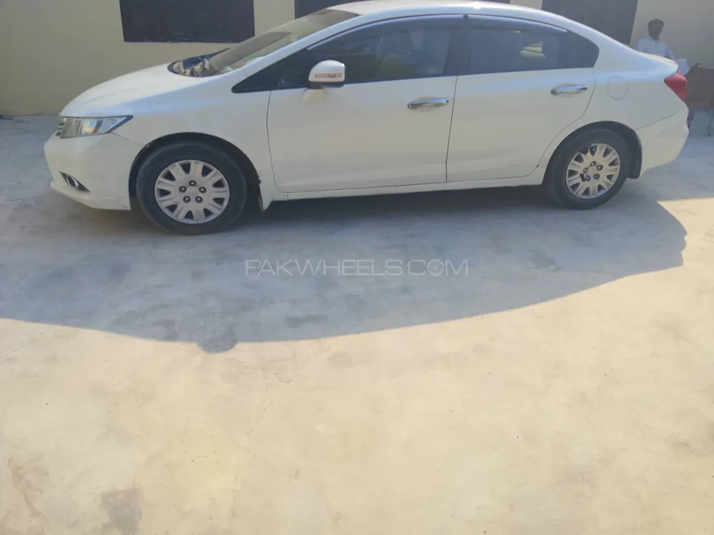Honda Civic 2013 for Sale in Hafizabad Honda Civic 2013 for Sale in Hafizabad Image-3