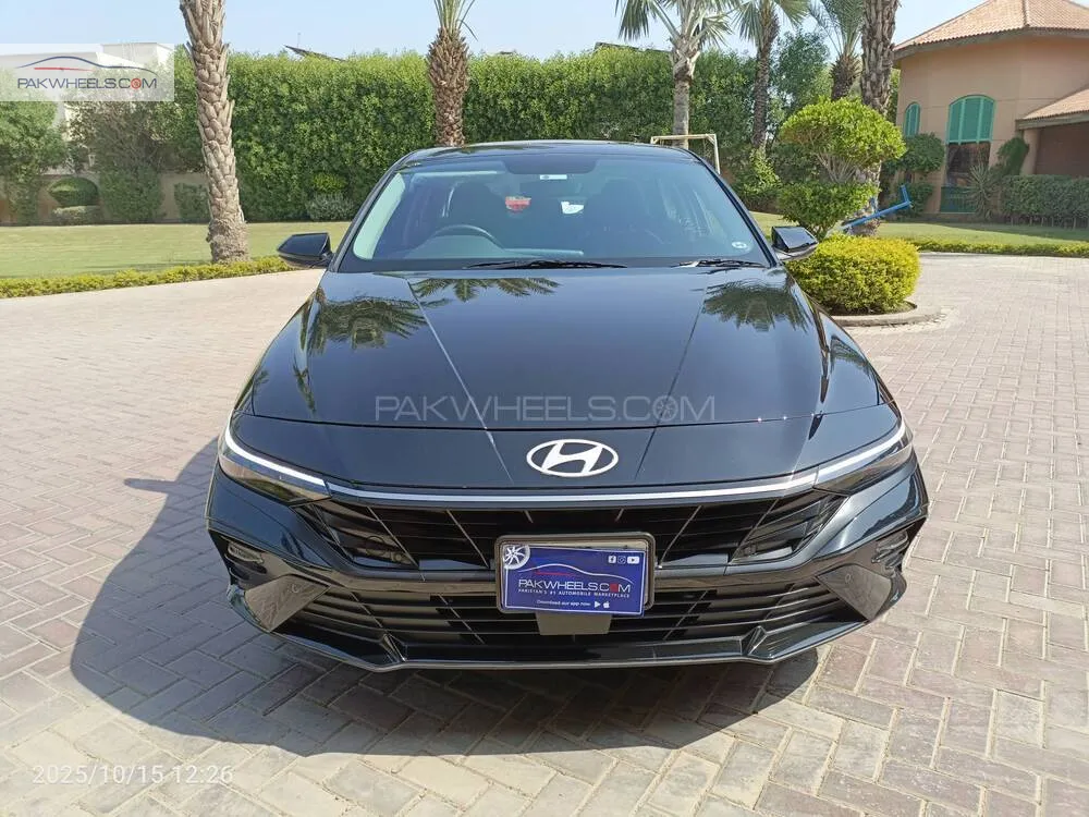 Hyundai Elantra 2025 for Sale in Multan Image-1
