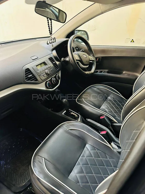 KIA Picanto 2023 for Sale in Karachi KIA Picanto 2023 for Sale in Karachi Image-4