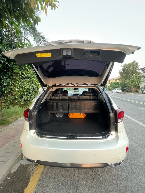 Lexus RX Series 2010 for Sale in Lahore Lexus RX Series 2010 for Sale in Lahore Image-13