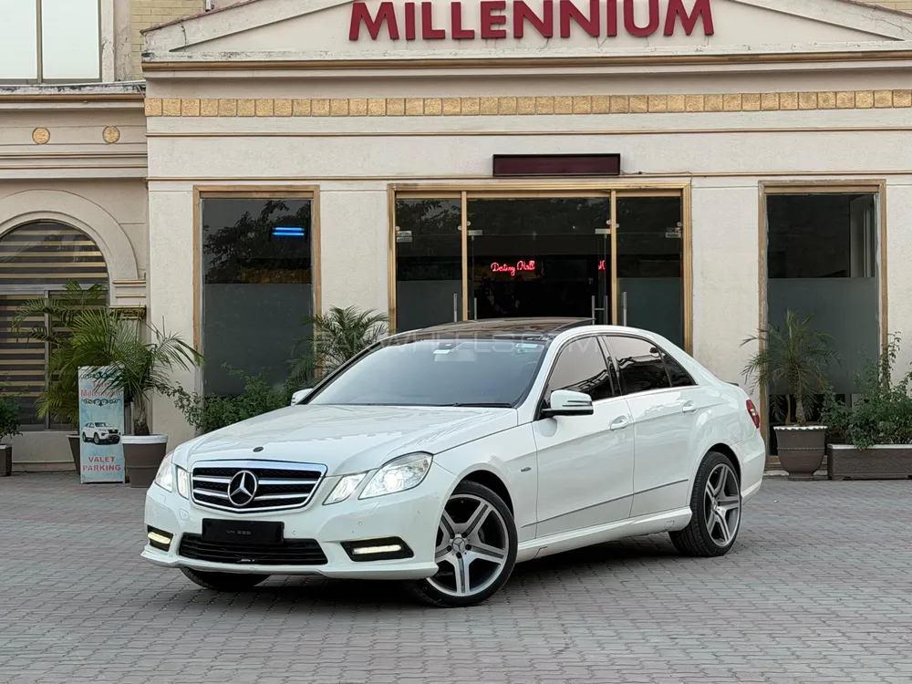 Mercedes Benz E Class 2012 for Sale in Islamabad Image-1