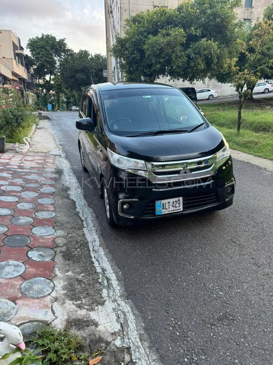 مٹسوبیشی ای کے ویگن 2017 for Sale in اسلام آباد Image-1