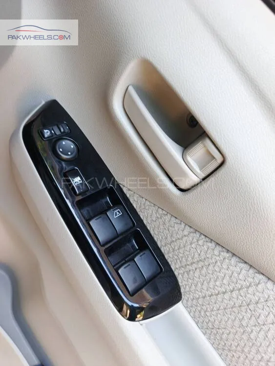 مٹسوبیشی ای کے ویگن 2021 for Sale in لاہور مٹسوبیشی ای کے ویگن 2021 for Sale in لاہور Image-11