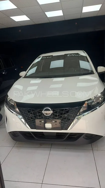 Nissan Note 2021 for Sale in Karachi Image-1