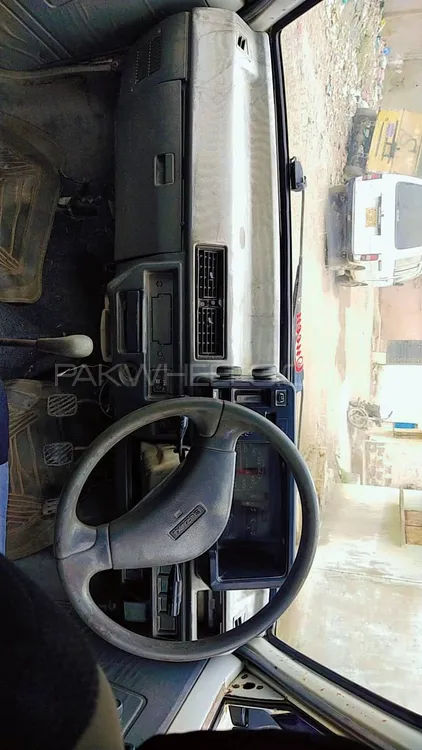 Suzuki Mehran 2005 for Sale in Karachi Suzuki Mehran 2005 for Sale in Karachi Image-2