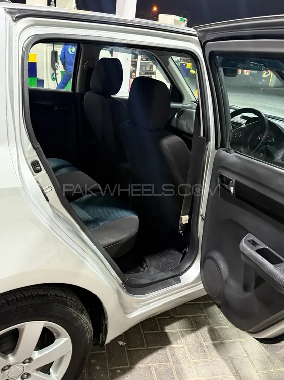 Suzuki Swift 2011 for Sale in Peshawar Suzuki Swift 2011 for Sale in Peshawar Image-10