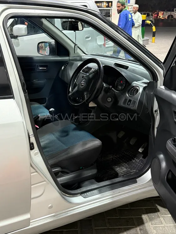 Suzuki Swift 2011 for Sale in Peshawar Suzuki Swift 2011 for Sale in Peshawar Image-6