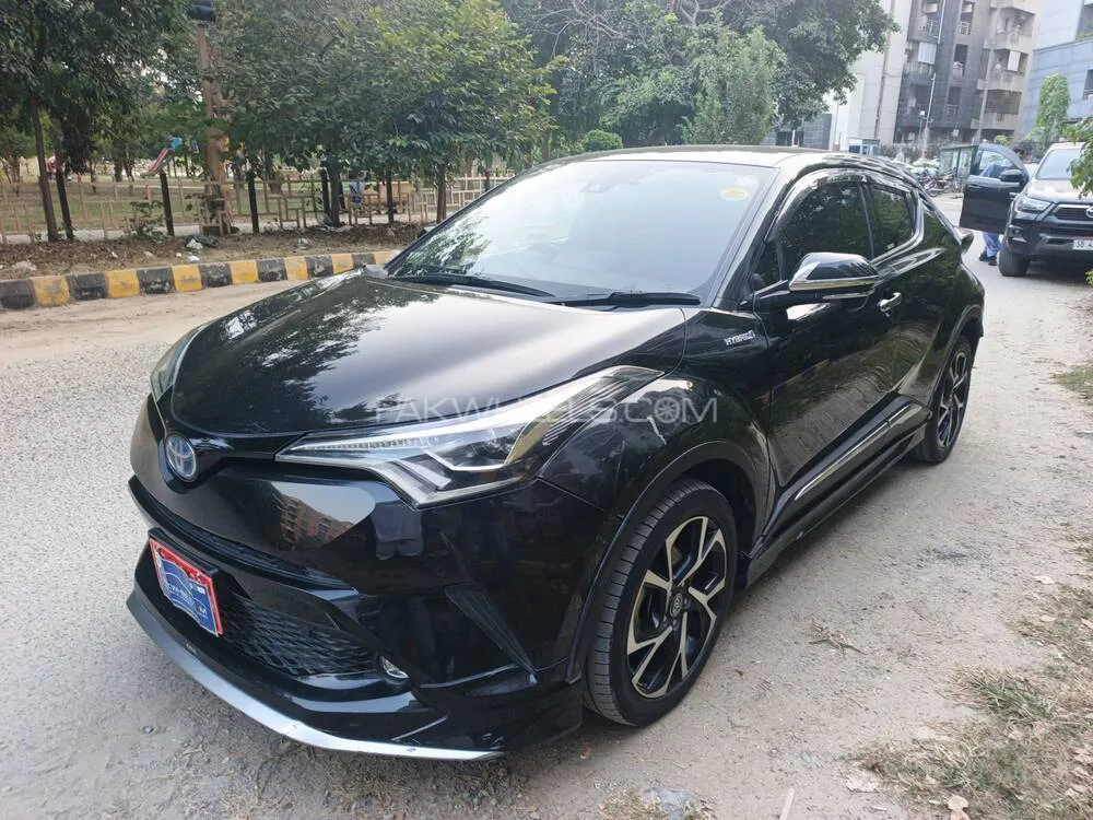 Toyota C-HR 2018 for Sale in Islamabad Toyota C-HR 2018 for Sale in Islamabad Image-3