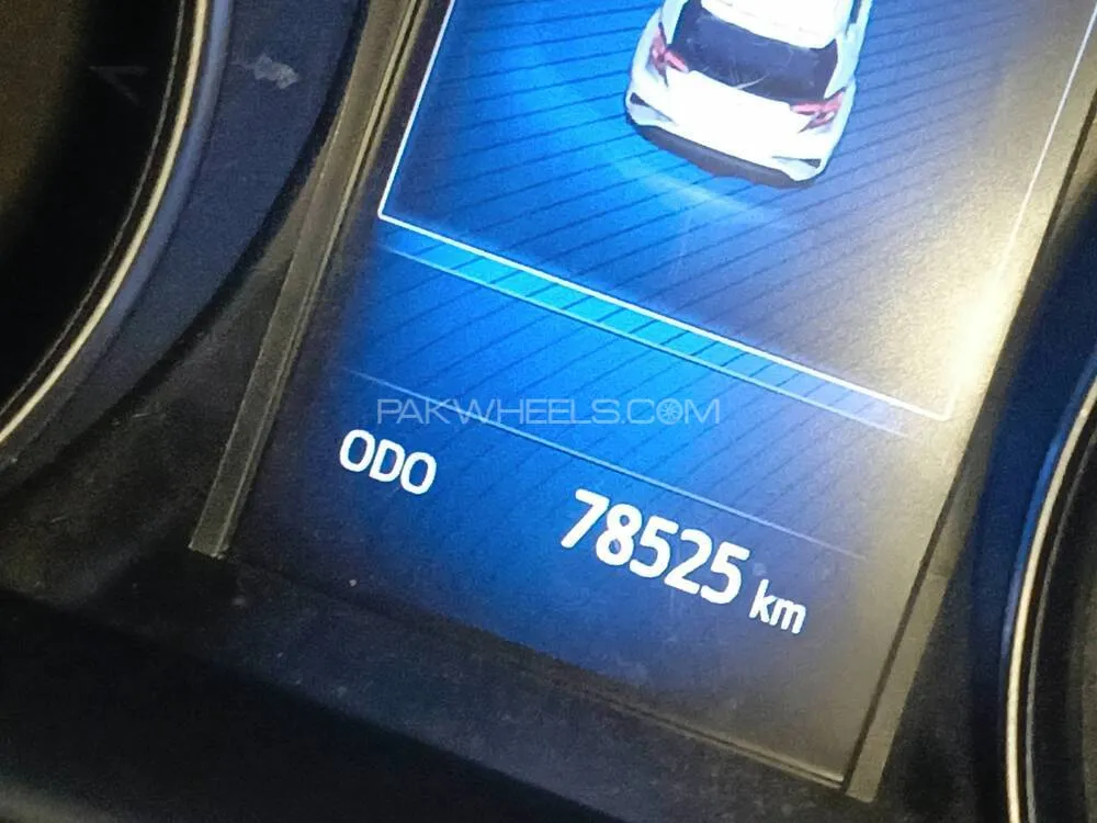 Toyota C-HR 2018 for Sale in Islamabad Toyota C-HR 2018 for Sale in Islamabad Image-9