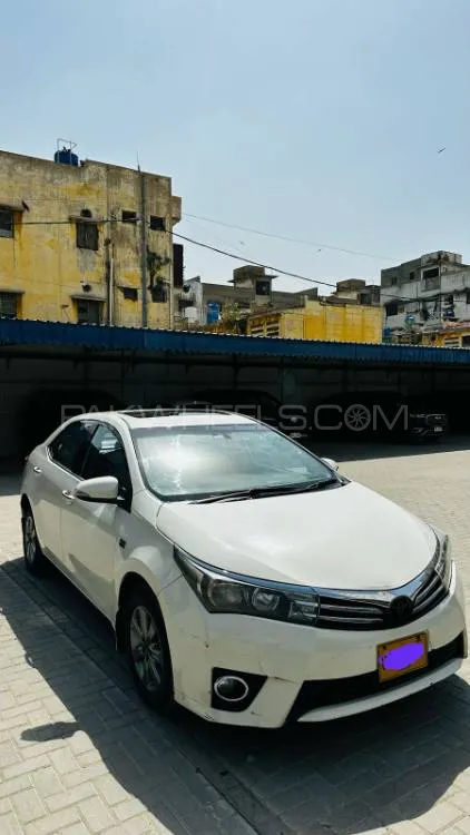 Toyota Corolla 2016 for Sale in Karachi Image-1