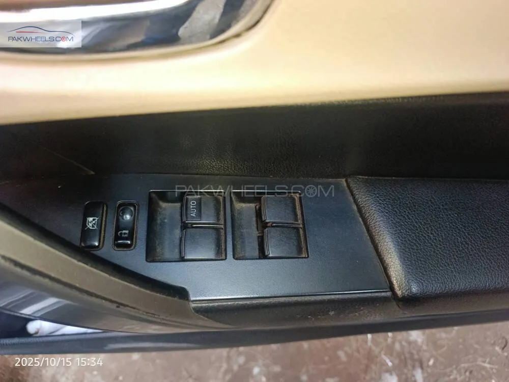 Toyota Corolla 2014 for Sale in Lahore Toyota Corolla 2014 for Sale in Lahore Image-12
