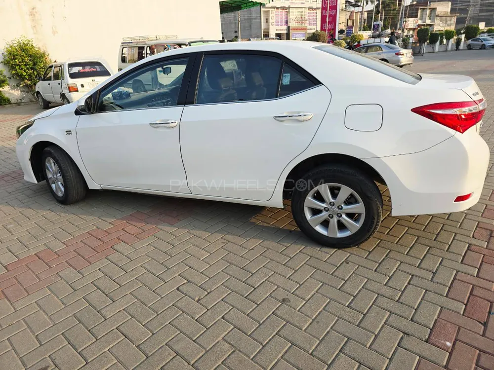 Toyota Corolla 2014 for Sale in Mandi bahauddin Image-1
