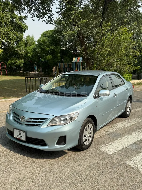 Toyota Corolla 2013 for Sale in Lahore Image-1