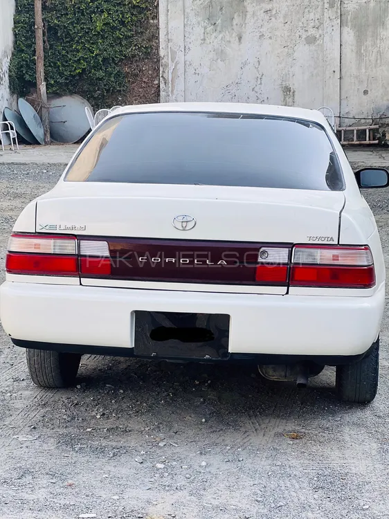 Toyota Corolla 2000 for Sale in Mardan Image-1