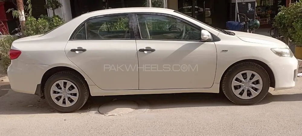 Toyota Corolla 2012 for Sale in Karachi Image-1