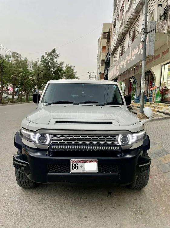 ٹویوٹا ایف جے کروزر 2010 for Sale in کراچی Image-1