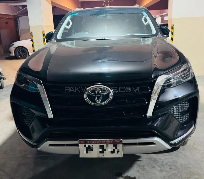 Toyota Fortuner 2022 for Sale in Karachi Image-1