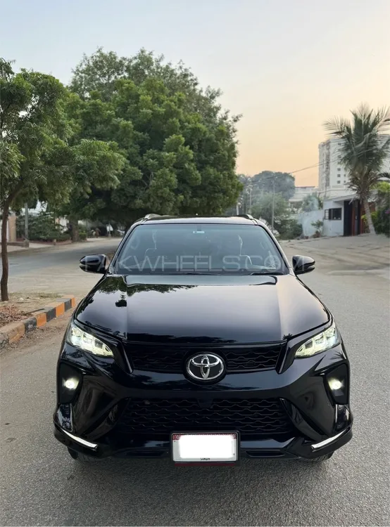 Toyota Fortuner 2022 for Sale in Karachi Image-1