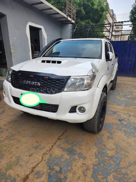 Toyota Hilux 2012 for Sale in Karachi Image-1