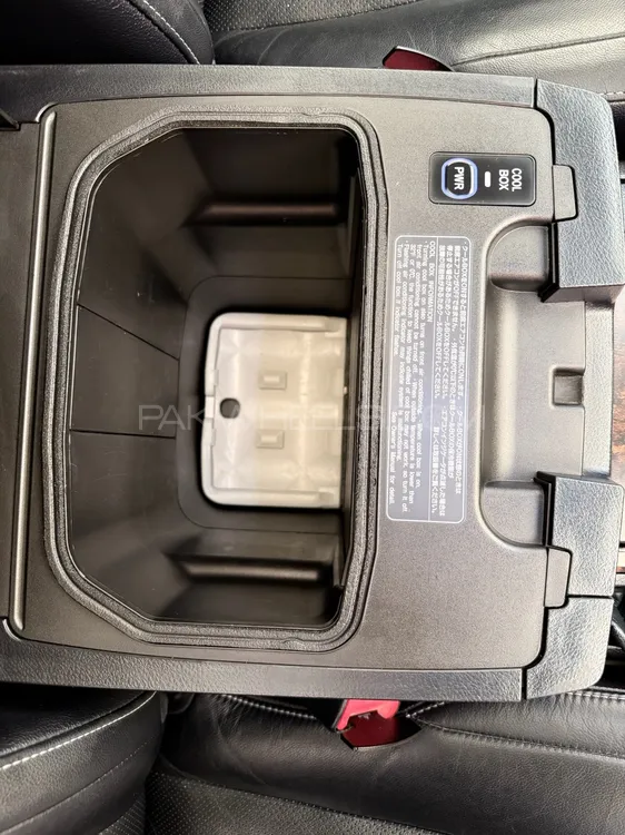 Toyota Land Cruiser 2012 for Sale in Islamabad Toyota Land Cruiser 2012 for Sale in Islamabad Image-16