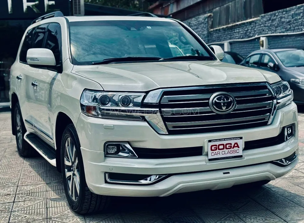 Toyota Land Cruiser 2018 for Sale in Islamabad Image-1