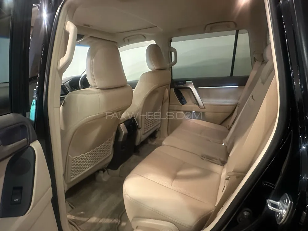 ٹویوٹا پراڈو 2020 for Sale in اسلام آباد ٹویوٹا پراڈو 2020 for Sale in اسلام آباد Image-4