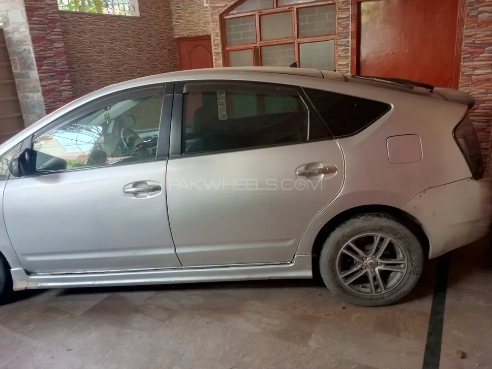 Toyota Prius 2012 for Sale in Lahore Image-1