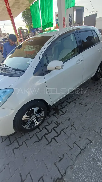 Toyota Vitz 2010 for Sale in Peshawar Toyota Vitz 2010 for Sale in Peshawar Image-4