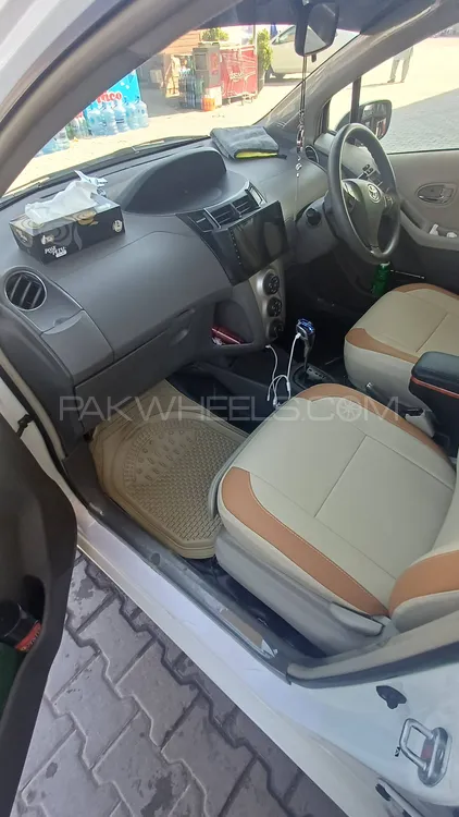 Toyota Vitz 2010 for Sale in Peshawar Toyota Vitz 2010 for Sale in Peshawar Image-2