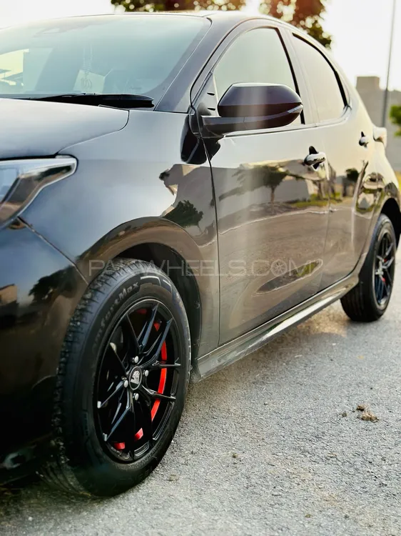 Toyota Yaris Hatchback 2020 for Sale in Sialkot Toyota Yaris Hatchback 2020 for Sale in Sialkot Image-4