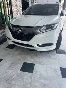 Honda Vezel Hybrid X 2015
