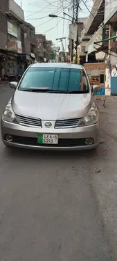 Nissan Tiida 2007
