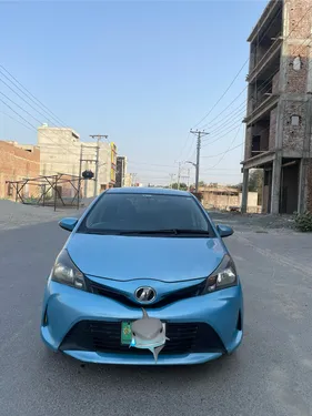Toyota Vitz F 1.0 2014