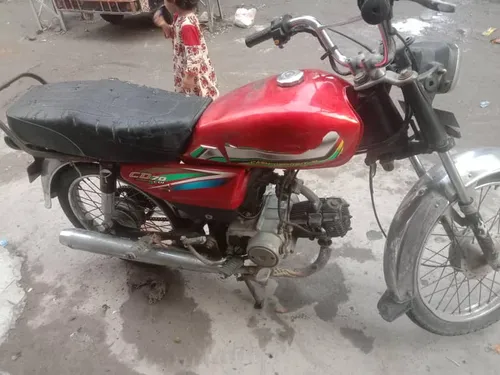 Yamaha Dhoom YD-70 2011