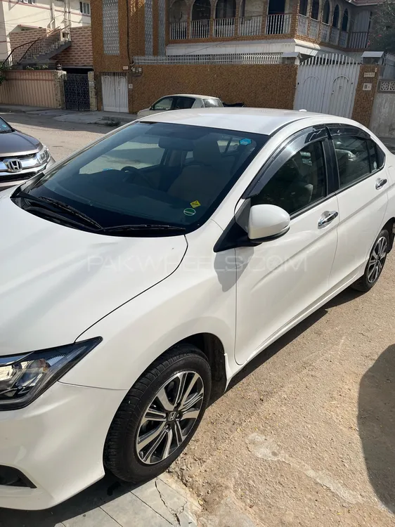 Honda City 2025 for Sale in Karachi Honda City 2025 for Sale in Karachi Image-2