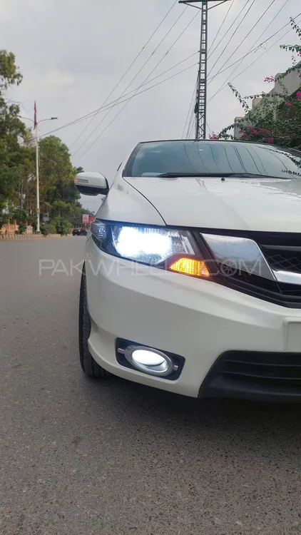 Honda City 2018 for Sale in Islamabad Image-1