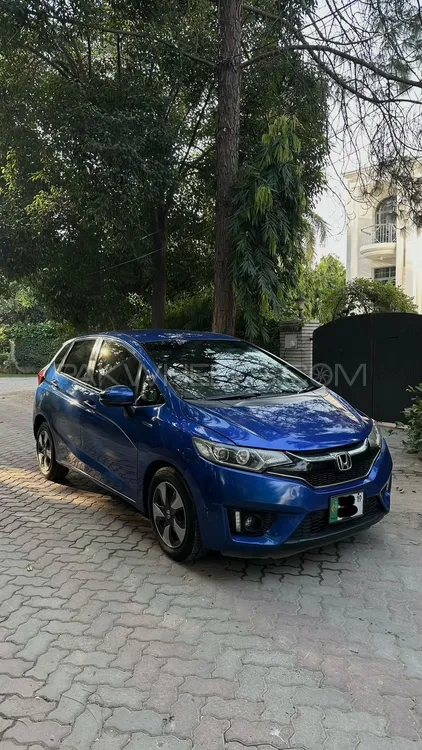 Honda Fit 2019 for Sale in Lahore Image-1