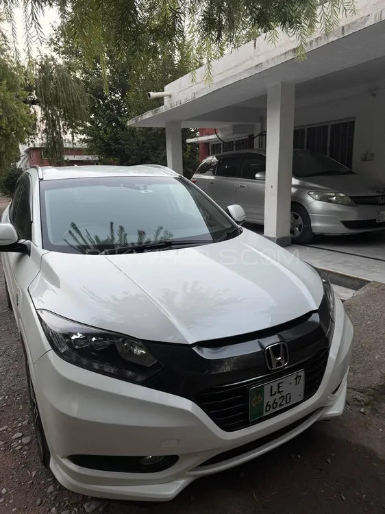 Honda Vezel 2015 for Sale in Peshawar Image-1