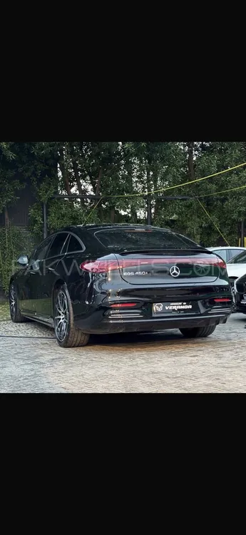 Mercedes Benz EQS 2022 for Sale in Lahore Mercedes Benz EQS 2022 for Sale in Lahore Image-4