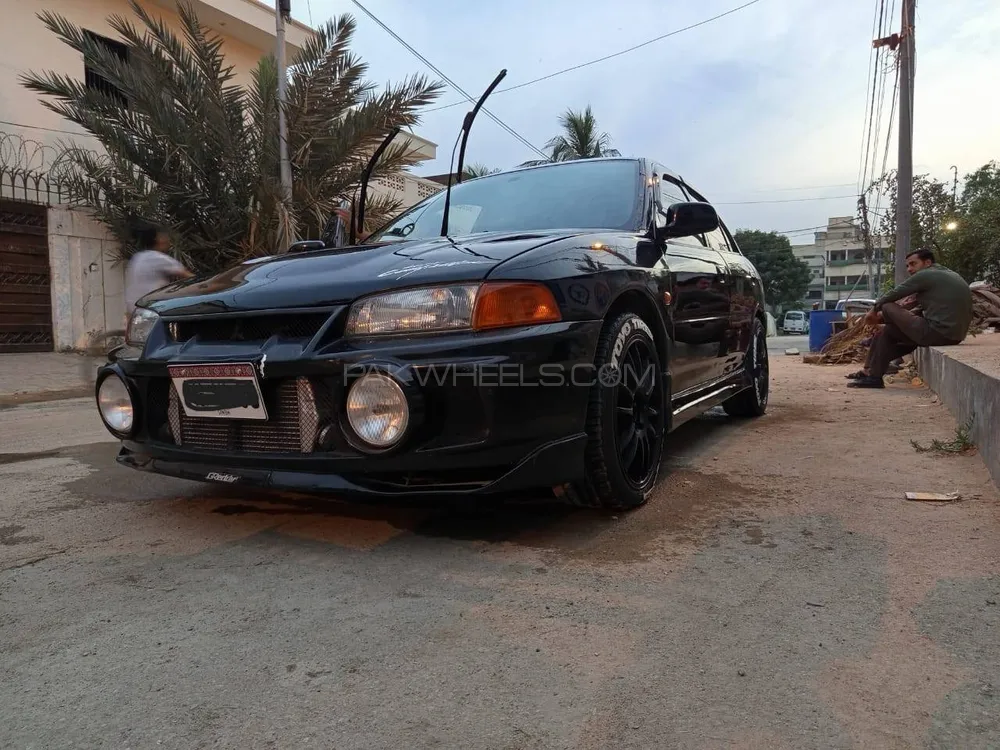 Mitsubishi Lancer Evolution X 1997 for Sale in Karachi Mitsubishi Lancer Evolution X 1997 for Sale in Karachi Image-10