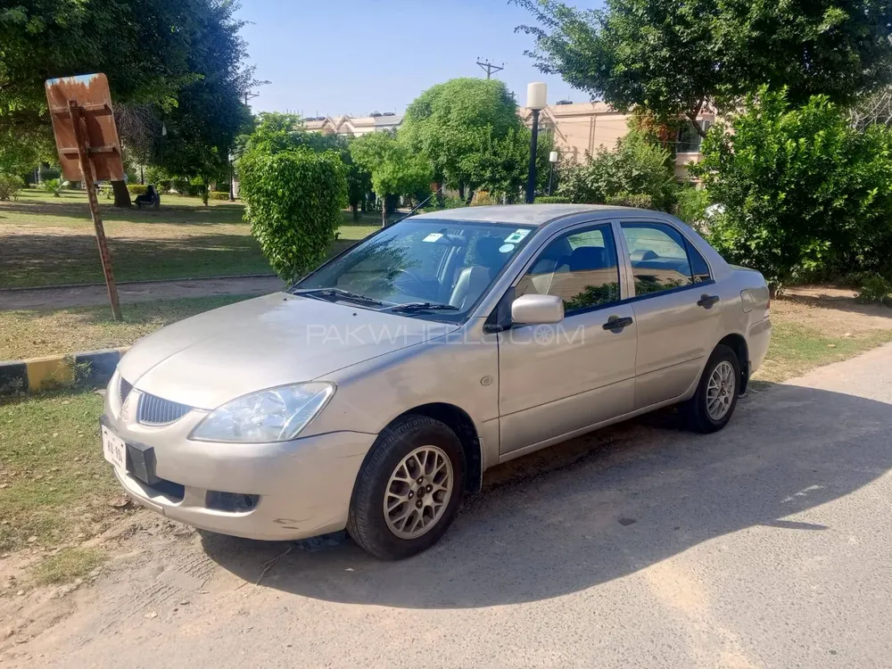 Mitsubishi Lancer 2005 for Sale in Lahore Image-1