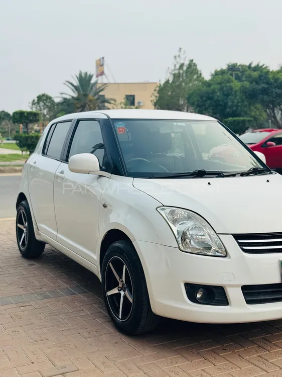 Suzuki Swift 2010 for Sale in Sialkot Image-1
