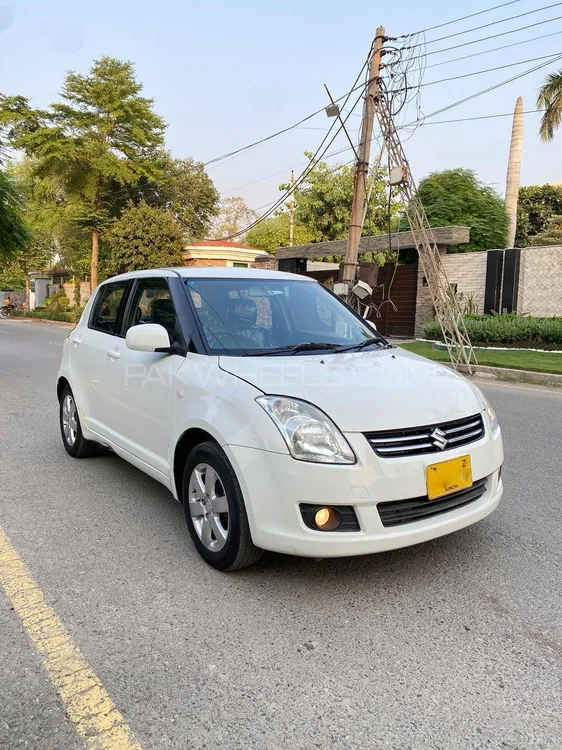 Suzuki Swift 2013 for Sale in Faisalabad Image-1