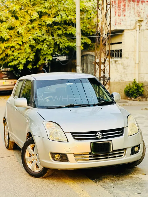 Suzuki Swift 2015 for Sale in Lahore Image-1