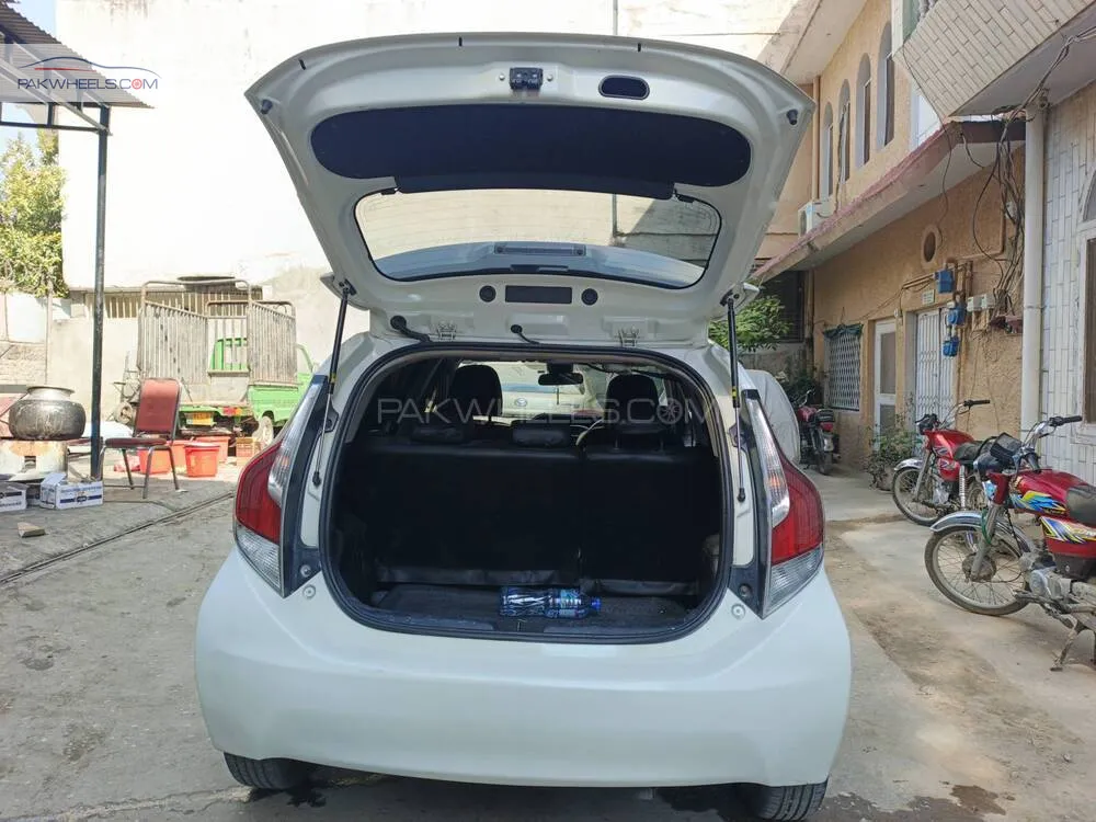 Toyota Aqua 2017 for Sale in Islamabad Toyota Aqua 2017 for Sale in Islamabad Image-8