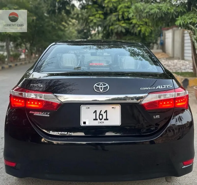 Toyota Corolla 2015 for Sale in Karachi Toyota Corolla 2015 for Sale in Karachi Image-1
