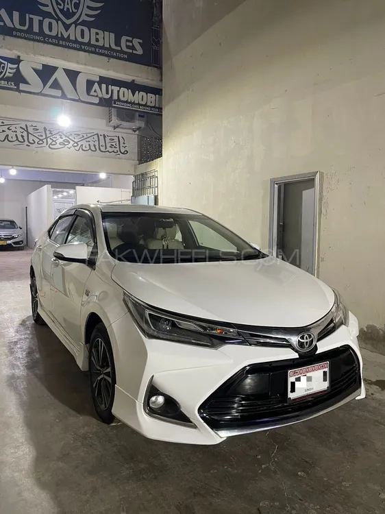 Toyota Corolla 2018 for Sale in Karachi Image-1