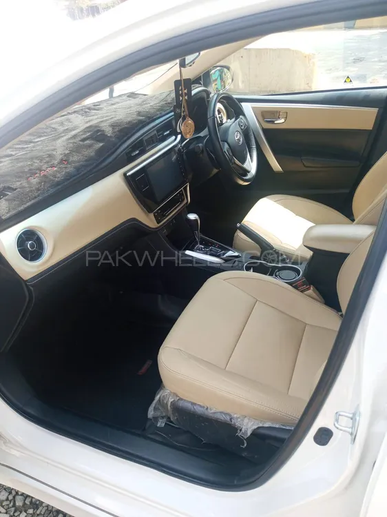 Toyota Corolla 2021 for Sale in Nowshera Image-1