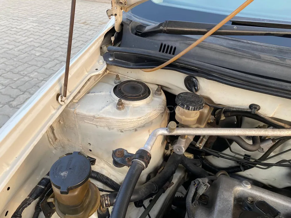 Toyota Corolla 2004 for Sale in Chunian Toyota Corolla 2004 for Sale in Chunian Image-13