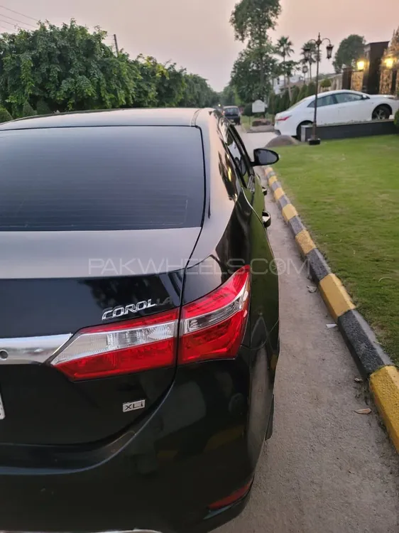 Toyota Corolla 2017 for Sale in Lahore Toyota Corolla 2017 for Sale in Lahore Image-3